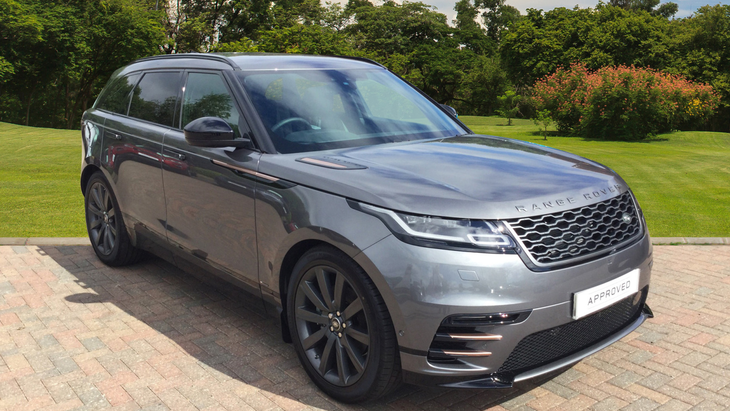 Used Land Rover Range Rover Velar 3.0 D300 R-Dynamic HSE 5dr Auto